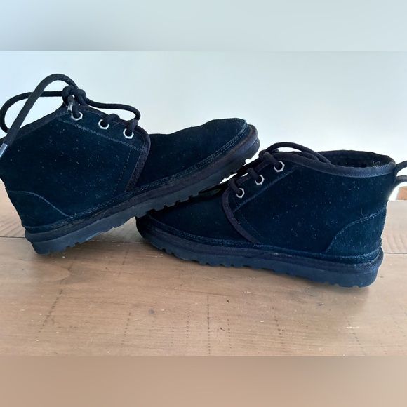 UGG Neumel Black Suede Chukka Boots - Size 5 - Picture 6 of 10